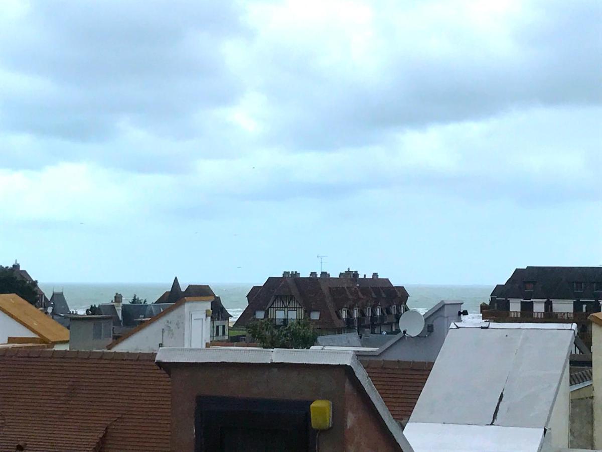 Appartement 3 Chambres Avec Roof Top A 5 Mn De La Plage 多维尔 外观 照片